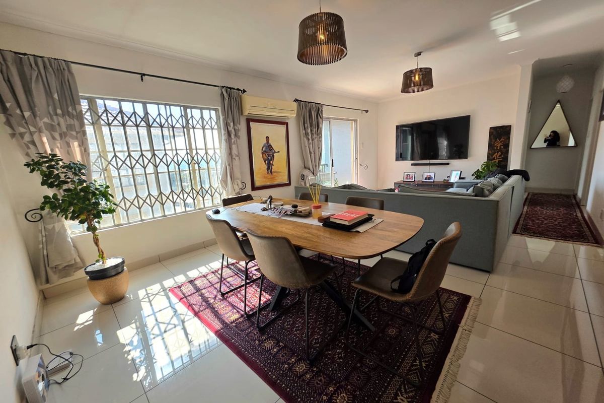 2 Bedroom 2 Bathroom Top Floor Apartment in Dainfern! - Photo 5