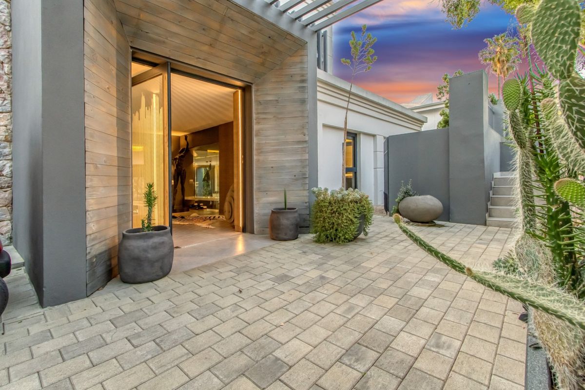 Supreme sustainable sophistication offering stunning views in Dainfern Golf Estate - Photo 5