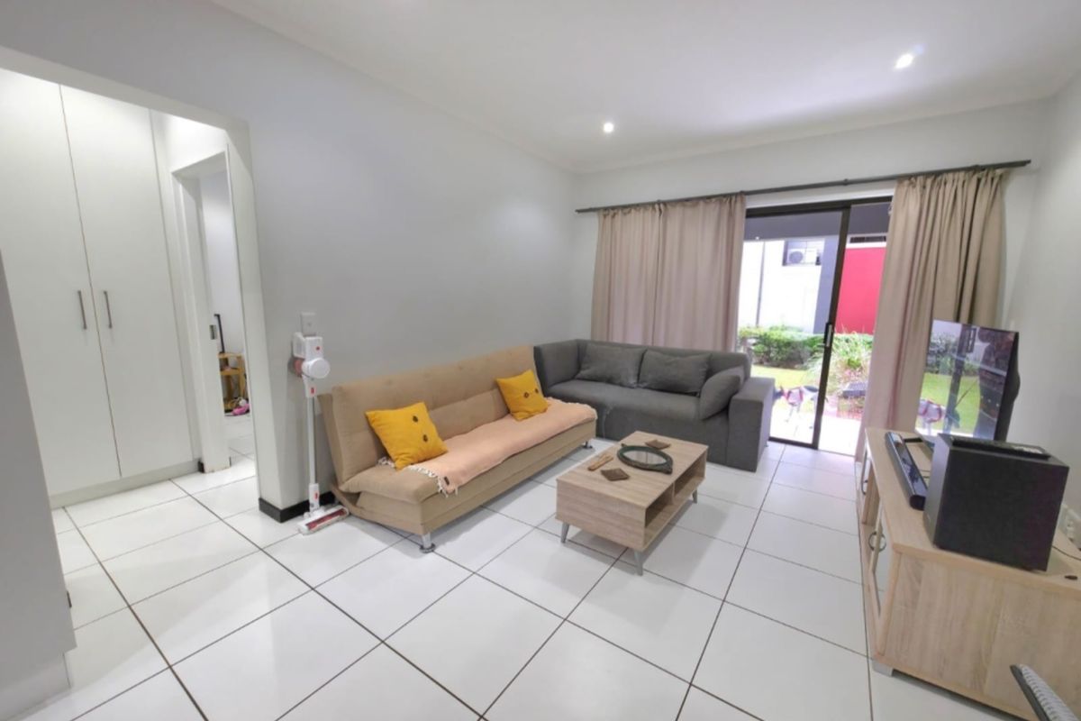 Modern 1 Bedroom Ground Floor in Fourways with kitchen appliances - Photo 3