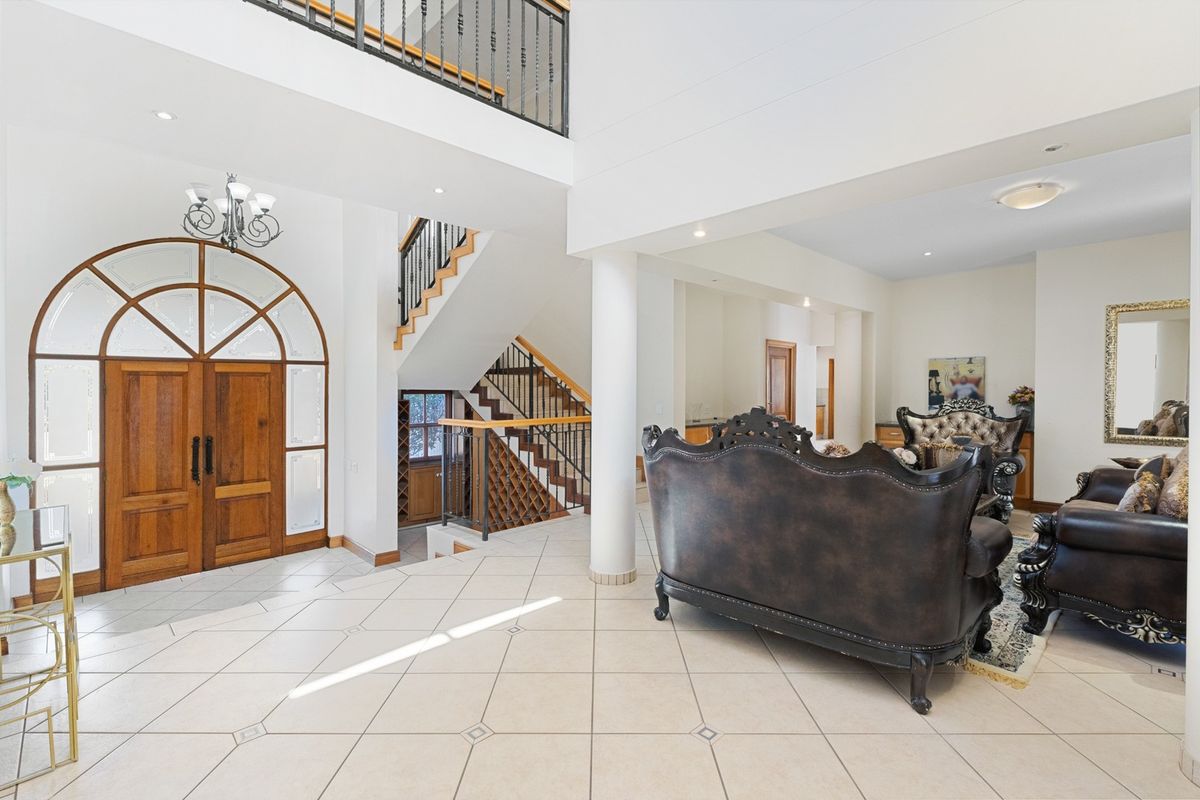 Spacious 4-Bedroom family home - Photo 4