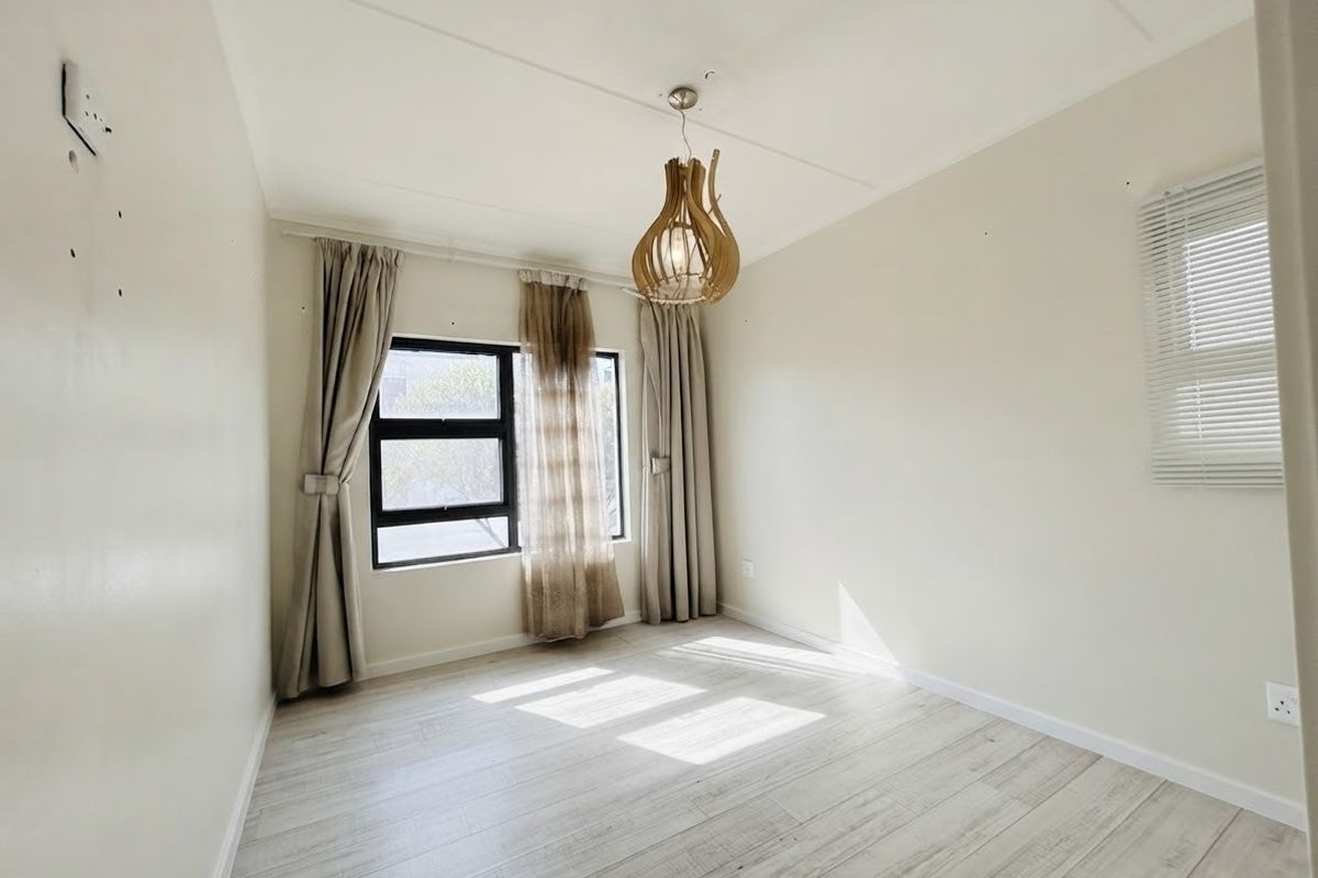 Newly Renovated 2-Bedroom Apartment to Rent – The View, Fourways - Photo 5