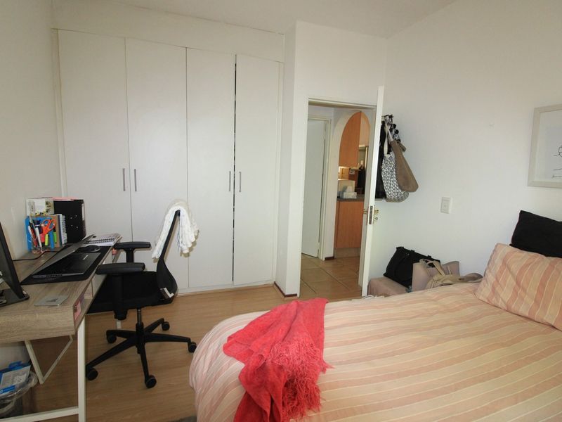 Beautiful Ground Floor 1 bed Apartment! - Photo 5