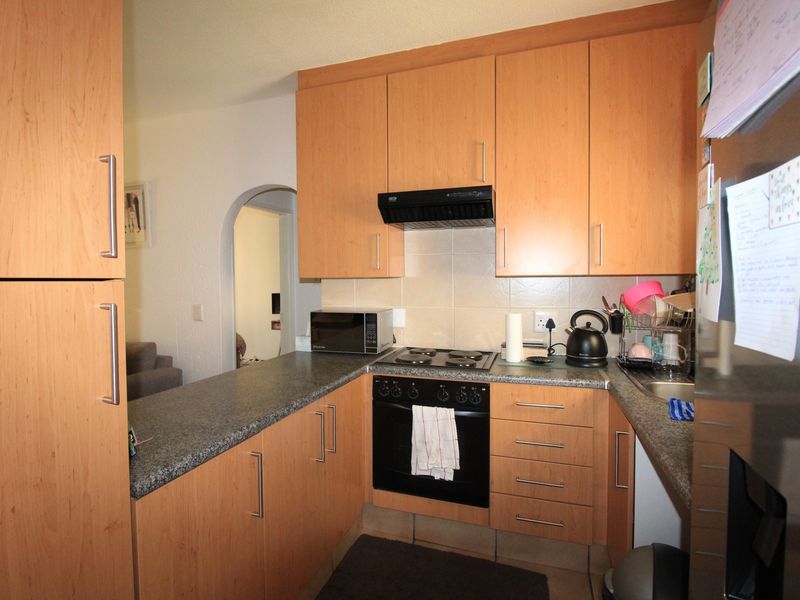 Beautiful Ground Floor 1 bed Apartment! - Photo 2