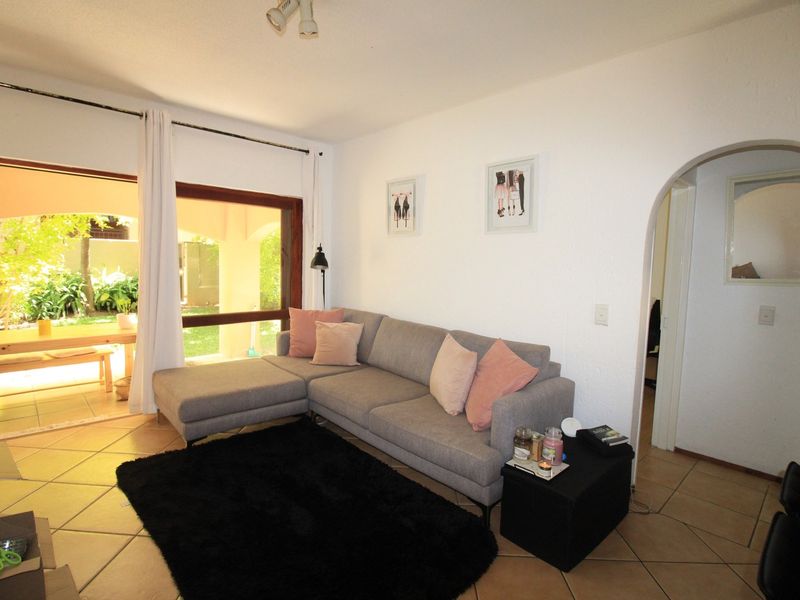 Beautiful Ground Floor 1 bed Apartment! - Photo 3