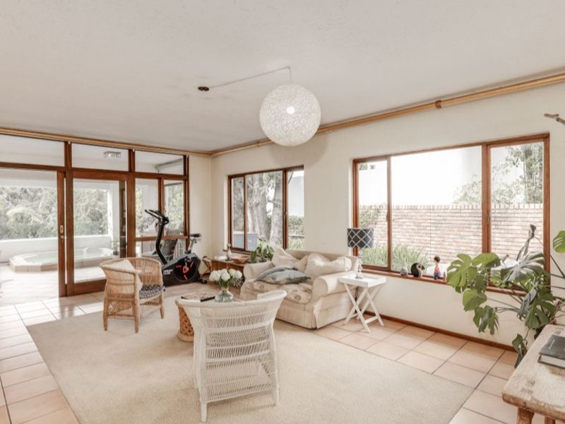 House Pending Sale In Sandton - Photo 5