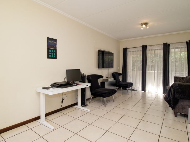 VIEW BY APPOINTMENT - Photo 6