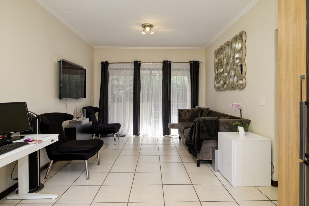 VIEW BY APPOINTMENT - Photo 5