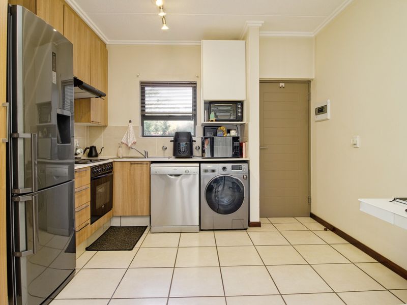 VIEW BY APPOINTMENT - Photo 3