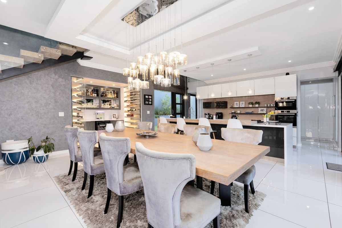 VIEW BY APPOINTMENT - Photo 5