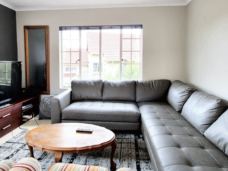 VIEW BY APPOINTMENT - Photo 5