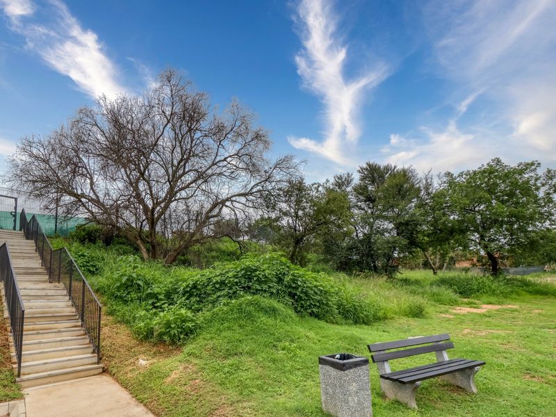 VIEW BY APPOINTMENT - Photo 3