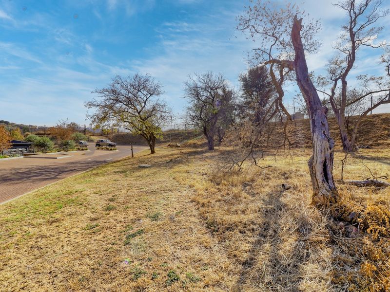 VIEW BY APPOINTMENT - Photo 5