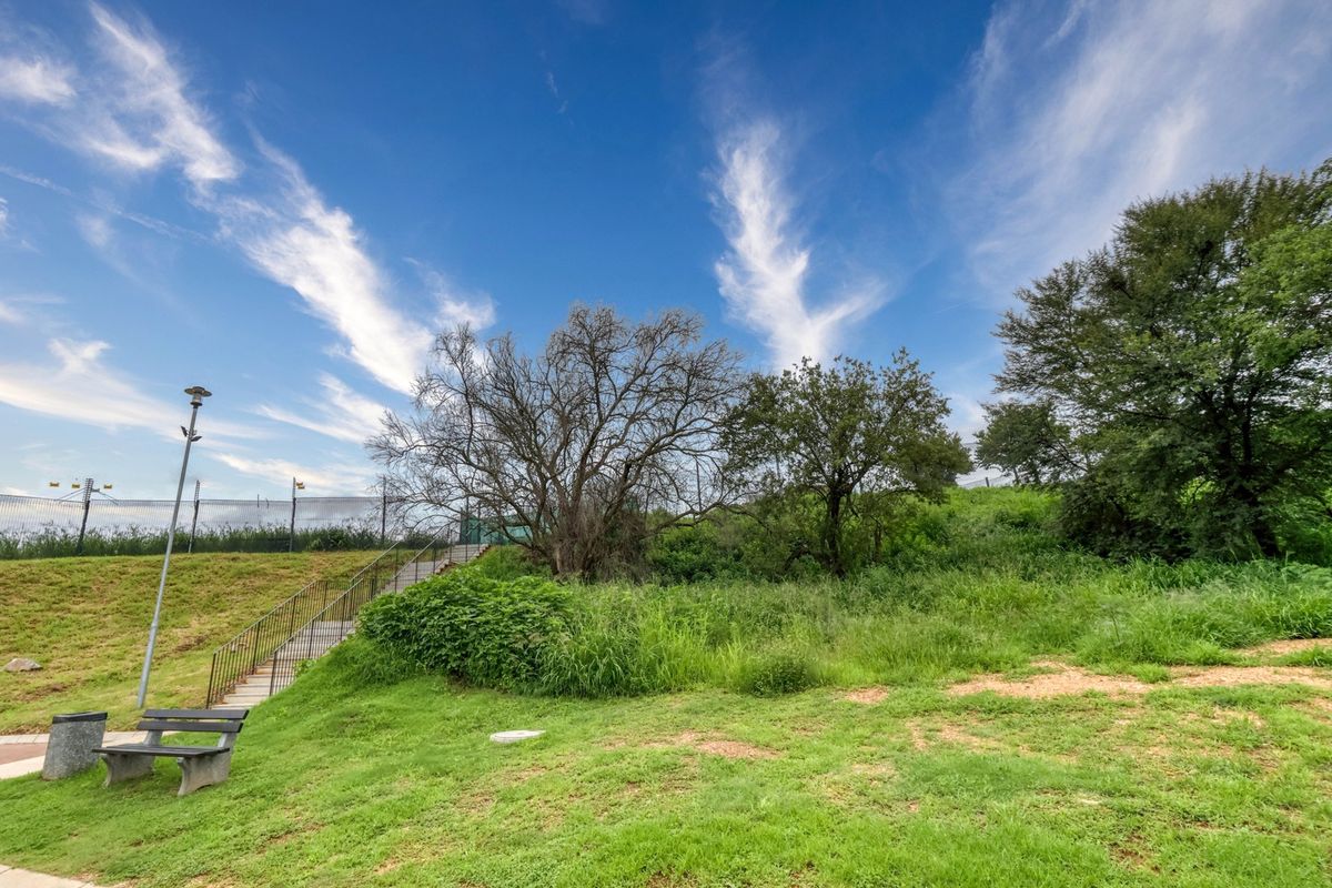 VIEW BY APPOINTMENT - Photo 4