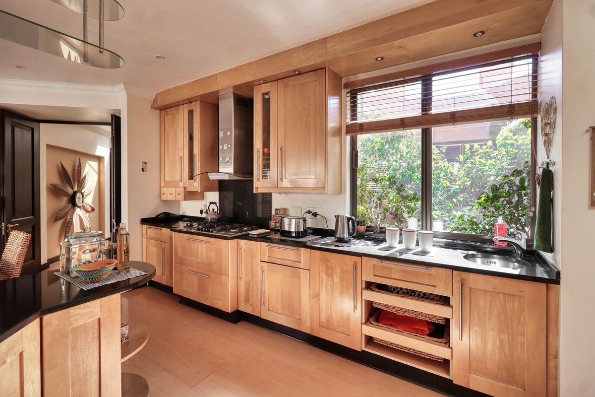 VIEW BY APPOINTMENT - Photo 5