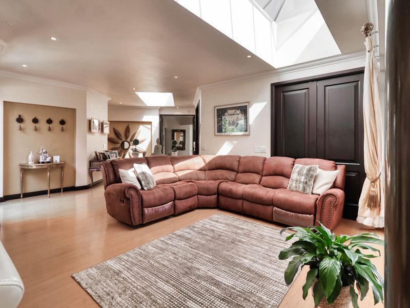 LISTED @ R 4 650M - SOLD APRIL 2025 @ R 4 125 MILLION - Photo 10
