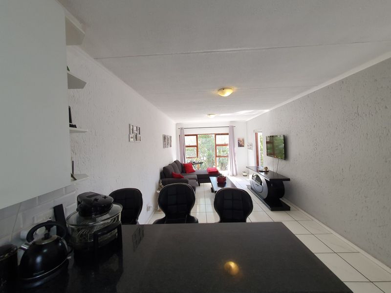 VIEW BY APPOINTMENT - Photo 7