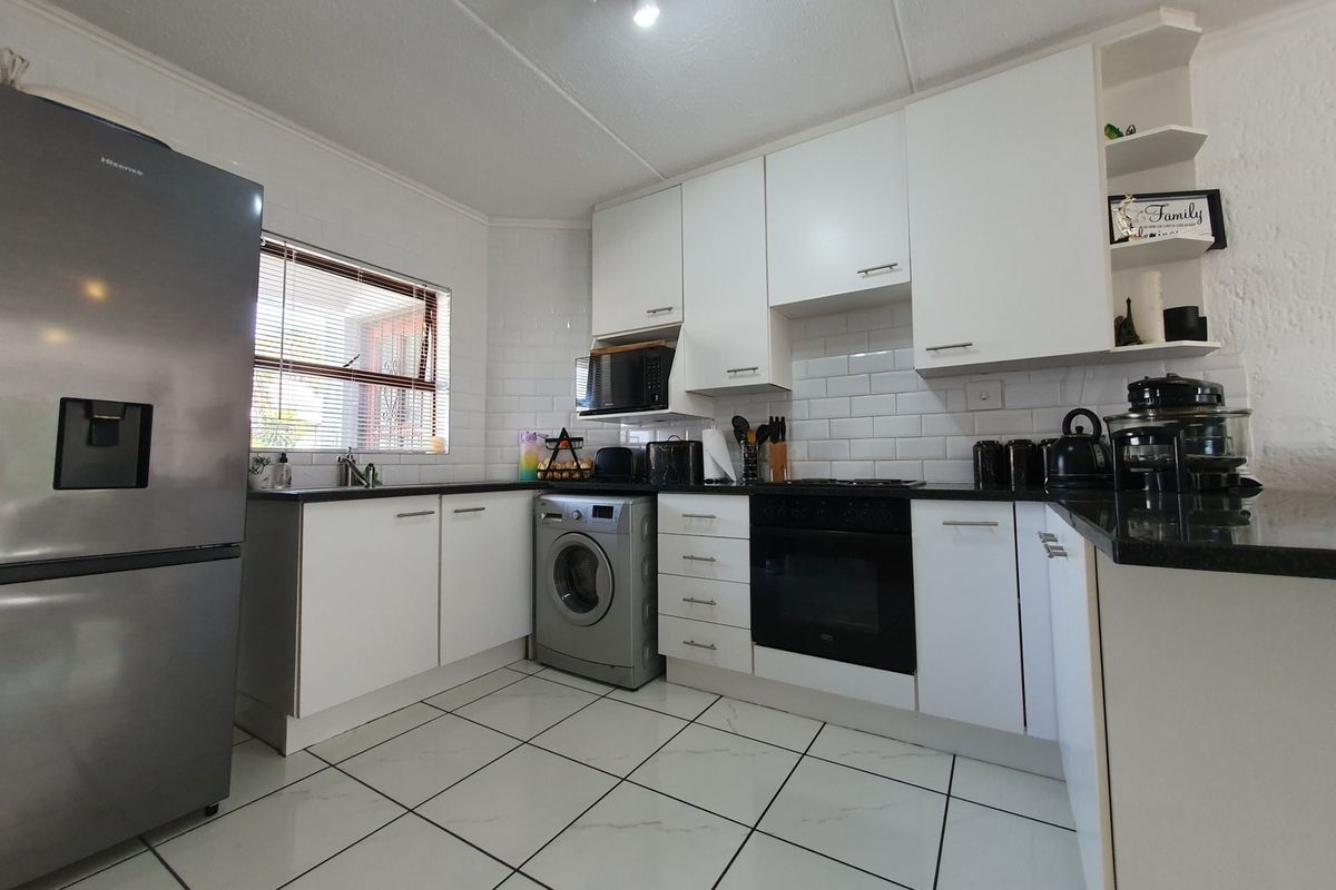 VIEW BY APPOINTMENT - Photo 4