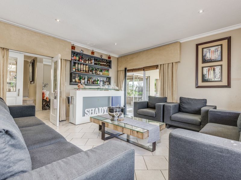 House Pending Sale In Sandton - Photo 10