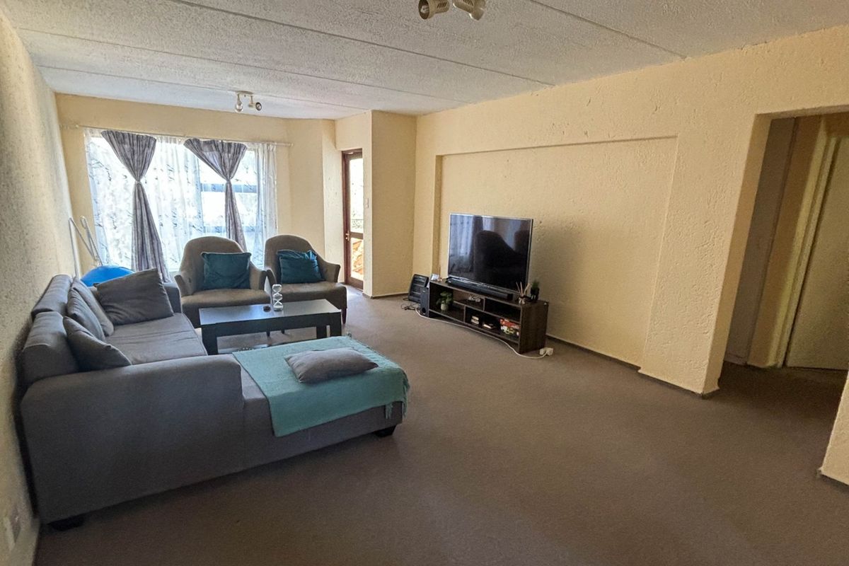 VIEW BY APPOINTMENT - Photo 4