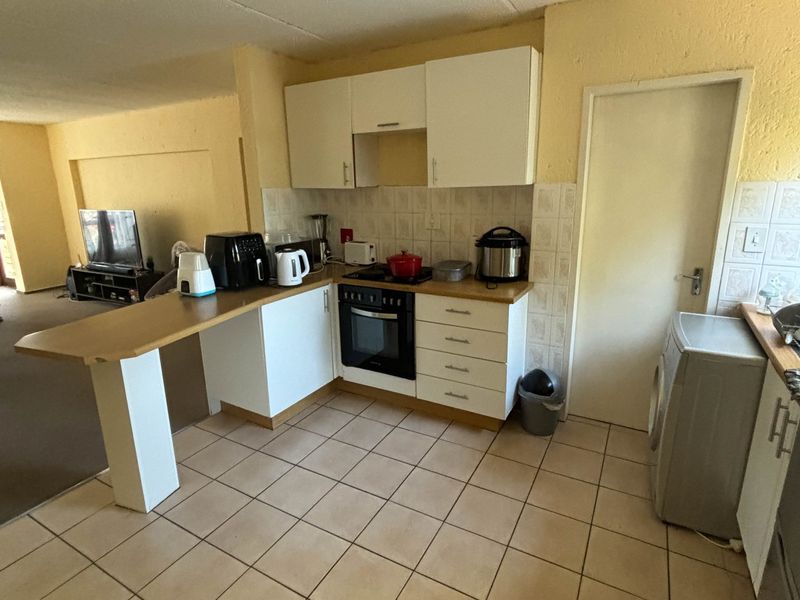 VIEW BY APPOINTMENT - Photo 2