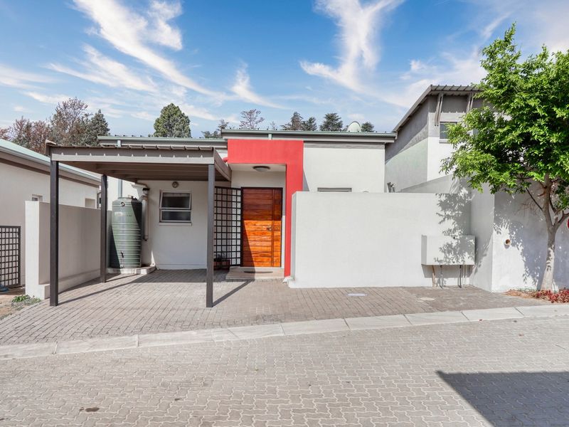 Perfect retirement environment for over 50's - Photo 2