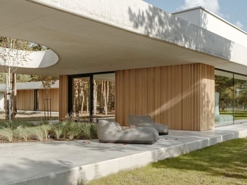 VIEW BY APPOINTMENT - Photo 2