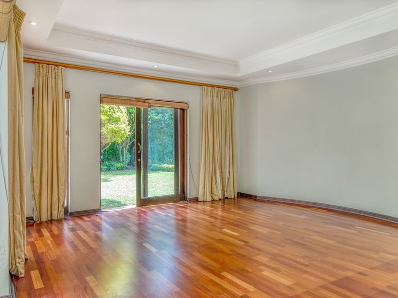 Elegant Family Home in Cedar Lakes Estate - Photo 10