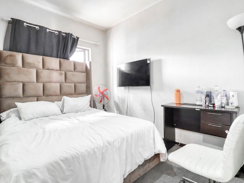 VIEW BY APPOINTMENT - Photo 8