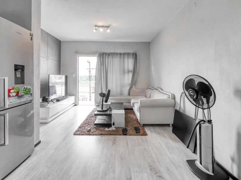 VIEW BY APPOINTMENT - Photo 5