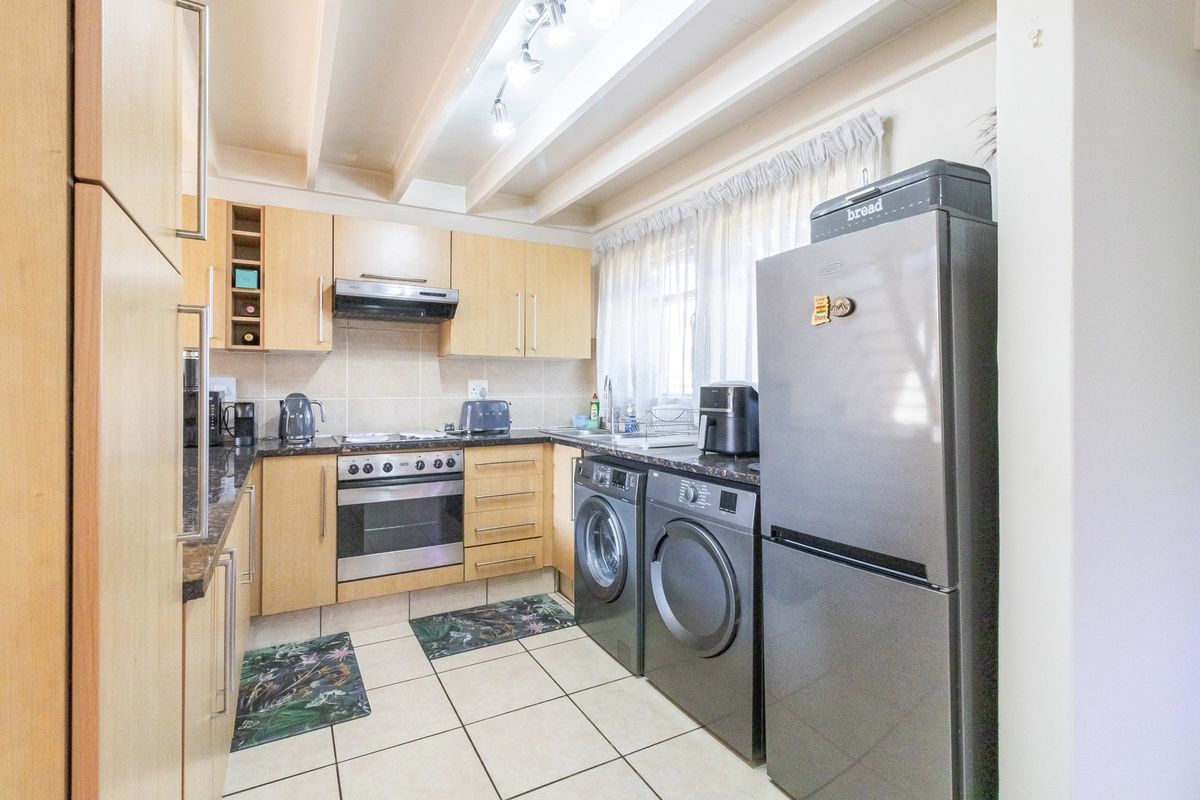Exclusive Mandate | One of Tinza's Largest Apartments - Photo 4