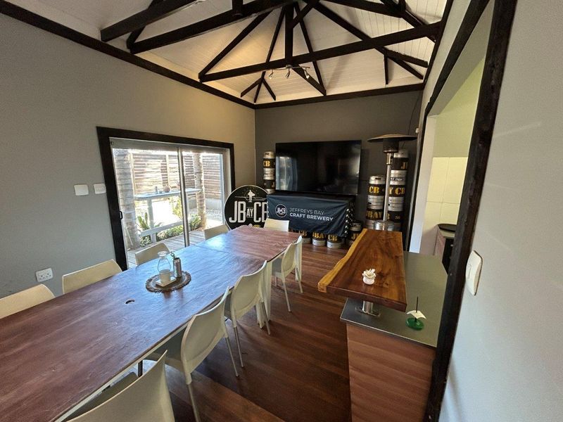 OPERATIONAL CRAFT BREWERY AND PUB WITH FACILITIES FOR LIVE MUSIC, NOW FOR SALE. - Photo 4