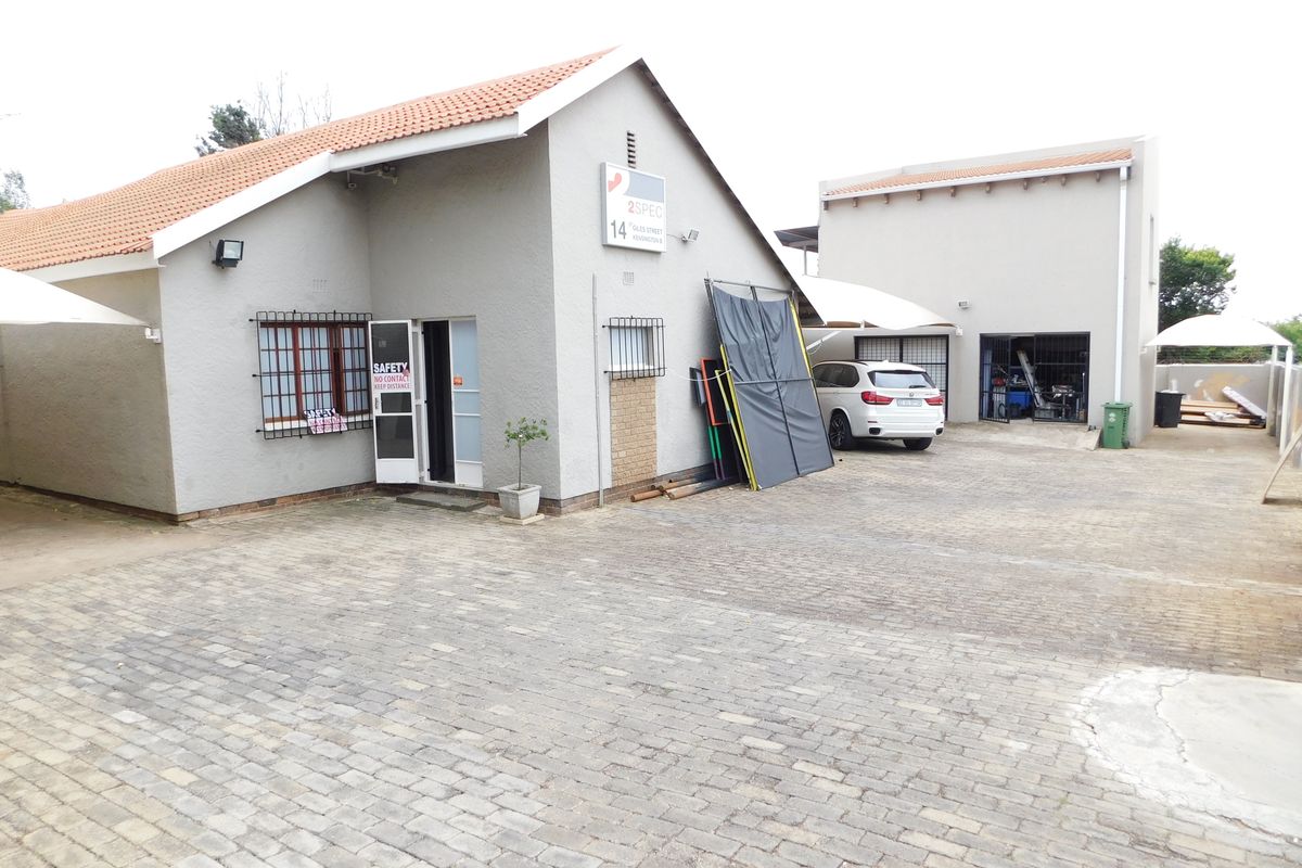 Freestanding Versatile Property With Workshops / Warehouse And Offices In The Randburg Office Node. - Photo 2