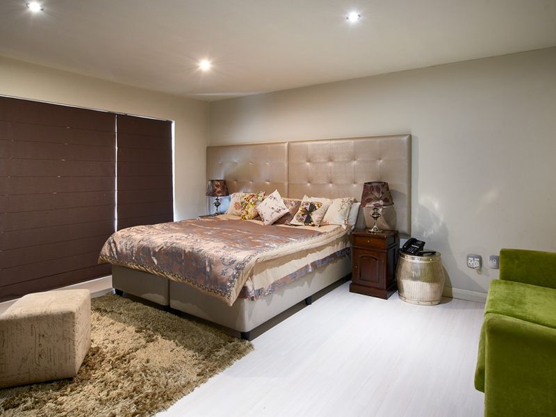 Imagine a serene oasis nestled in the heart of Sandton. - Photo 8