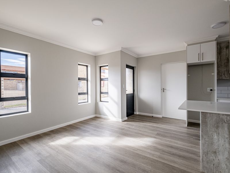 NEW SECURE LOVELY 1 BEDROOM TOWNHOUSE UNITS FOR SALE - Photo 10