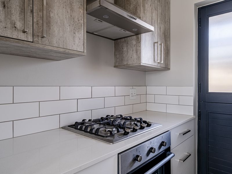 NEW SECURE LOVELY 1 BEDROOM TOWNHOUSE UNITS FOR SALE - Photo 7