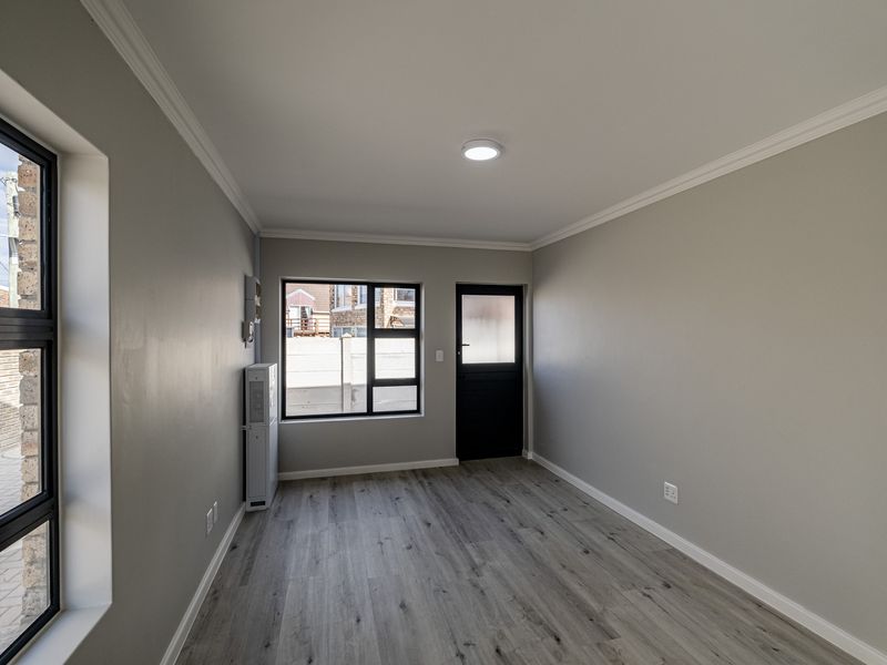 NEW SECURE LOVELY 2 BEDROOM TOWNHOUSE UNITS FOR SALE - Photo 3