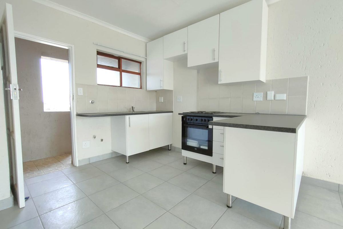 Fantastic opportunity for first-time homeowners & great investment...! - Photo 5
