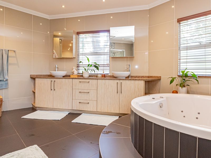 Your New Home Awaits in Boskruin! - Photo 4