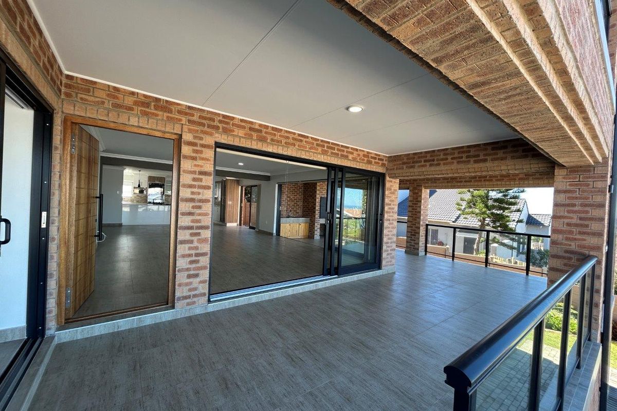 EXQUISITE MODERN NEW HOME WITH BREATHTAKING PERMANANT SEA VIEWS. - Photo 4