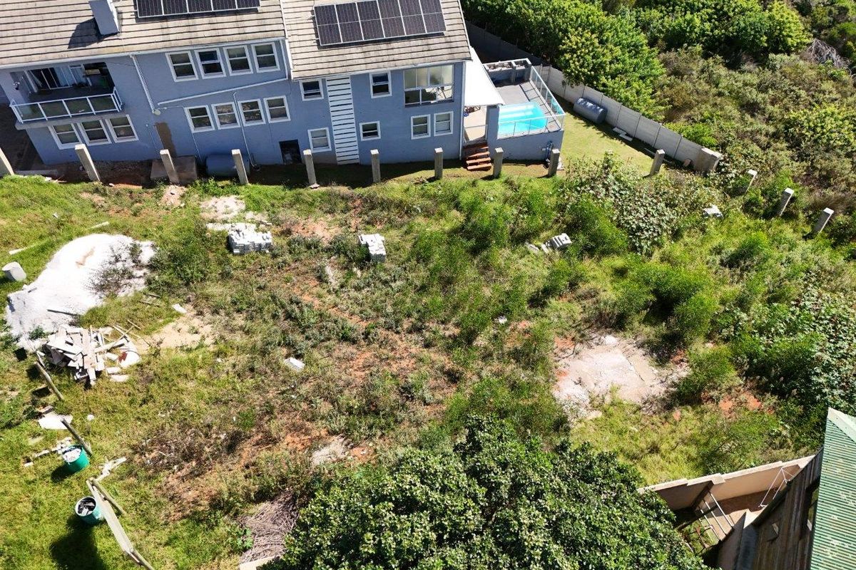 LOVELY LARGE VACANT 809  SQM STAND IN SOUGHT AFTER WAVECREST AREA - Photo 3