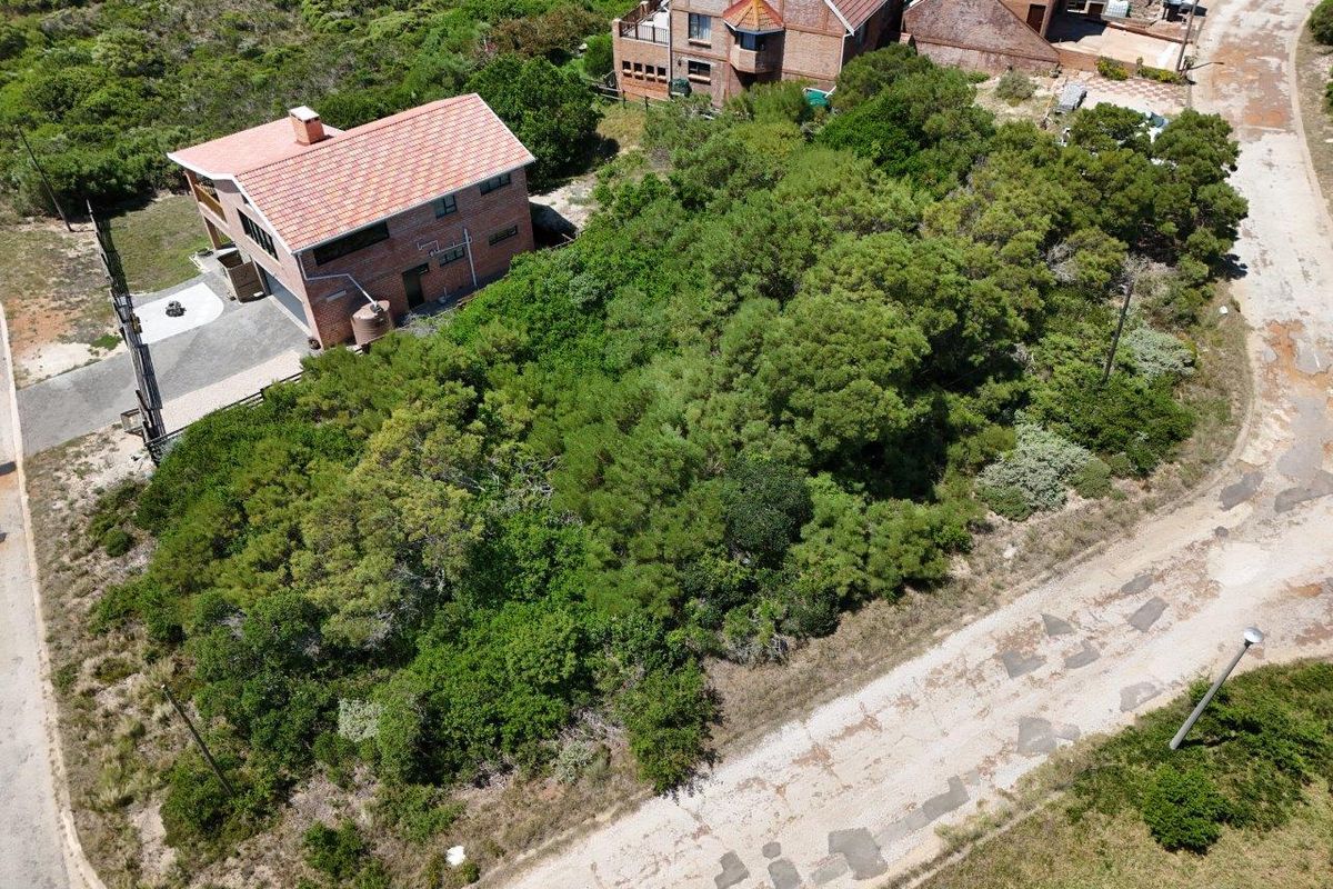 STUNNING LARGE VACANT  816 SQM STAND IN SOUGHT AFTER PARADISE BEACH . - Photo 3