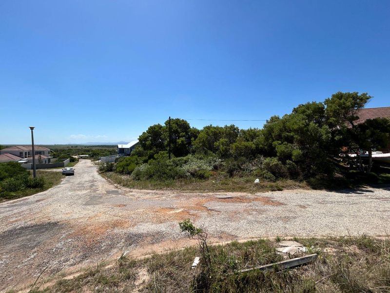 STUNNING LARGE VACANT  816 SQM STAND IN SOUGHT AFTER PARADISE BEACH . - Photo 10