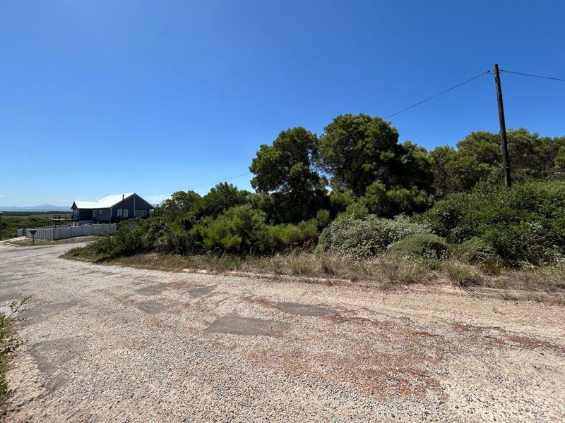 STUNNING LARGE VACANT  816 SQM STAND IN SOUGHT AFTER PARADISE BEACH . - Photo 8