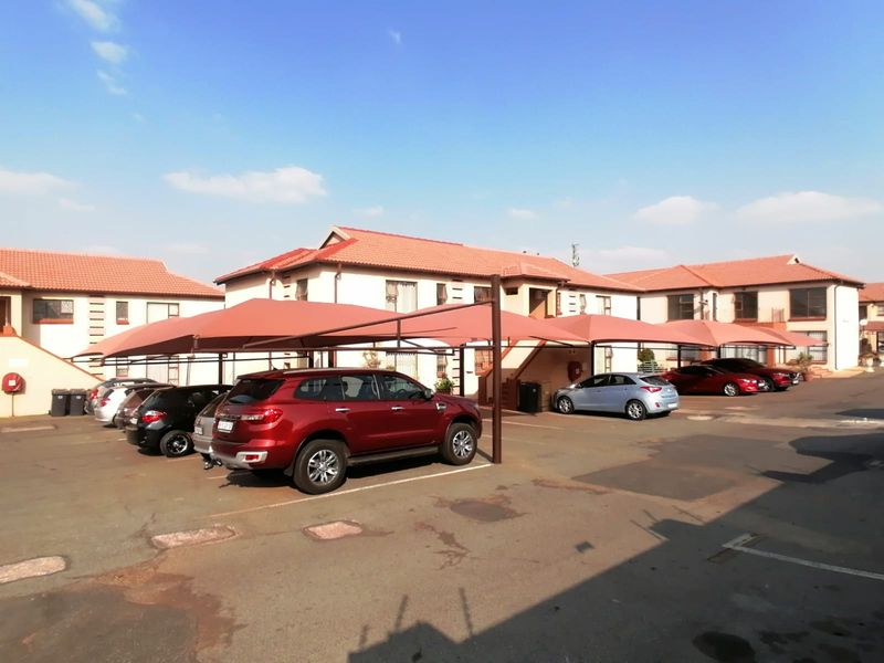 GREAT STANDARD OF FAMILY LIVING  AT BOLDER VIEW... - Photo 1