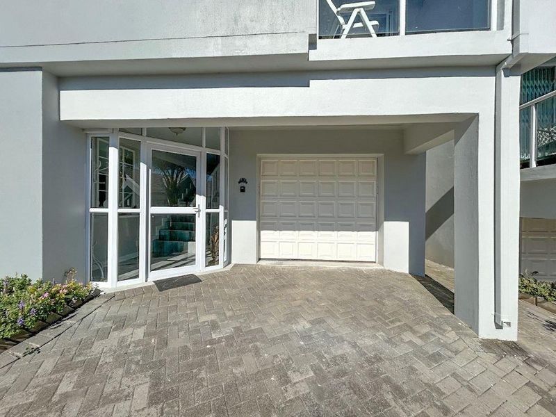 AMAZING  SECURE 3 BEDROOM TOWNHOUSE IN ASTON BAY - Photo 6