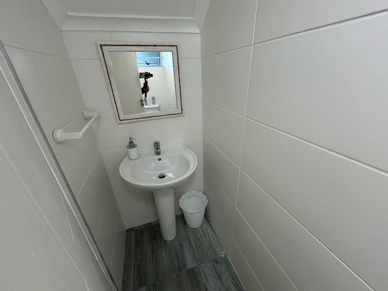 AMAZING  SECURE 3 BEDROOM TOWNHOUSE IN ASTON BAY - Photo 9