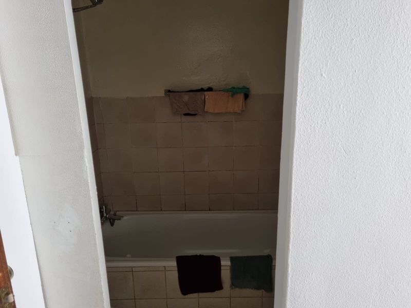 WHY RENT IF YOU CAN BUY. NET YIELD OF 11 % - Photo 8