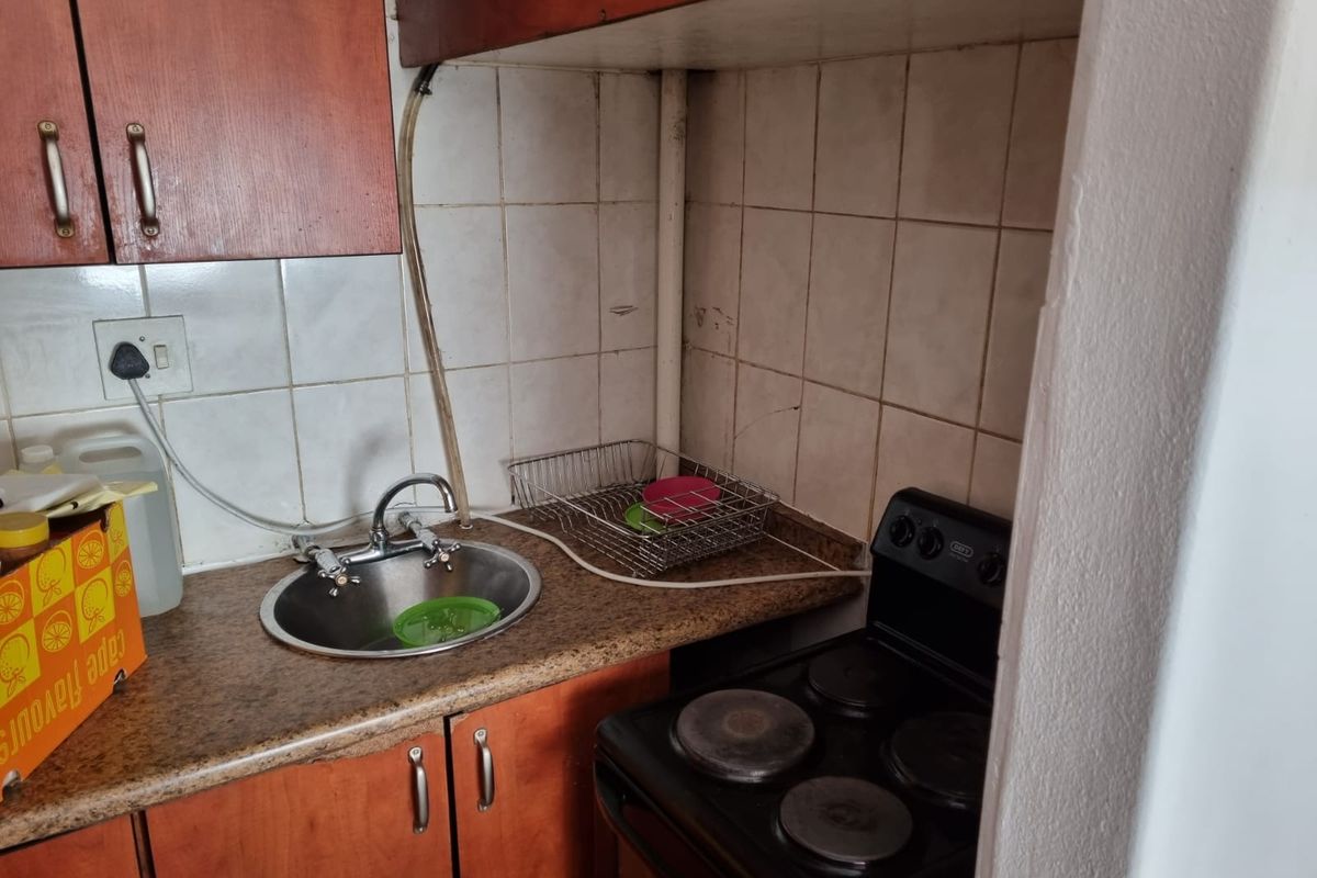 WHY RENT IF YOU CAN BUY. NET YIELD OF 11 % - Photo 5