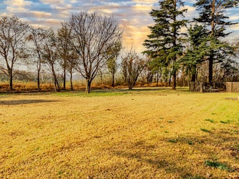 Business, Home, or Farm – The Choice Is Yours - Photo 3