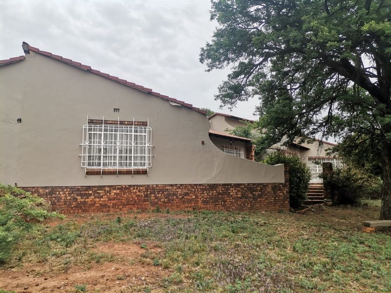 Exclusive Boomed-Off Property with Natural Surroundings - Photo 10